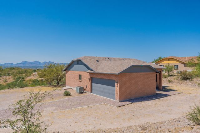 1028 Calle Cumpas, Rio Rico, AZ 85648