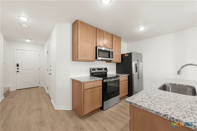 9204 Yaupon Holly Lane, Killeen, TX 76542