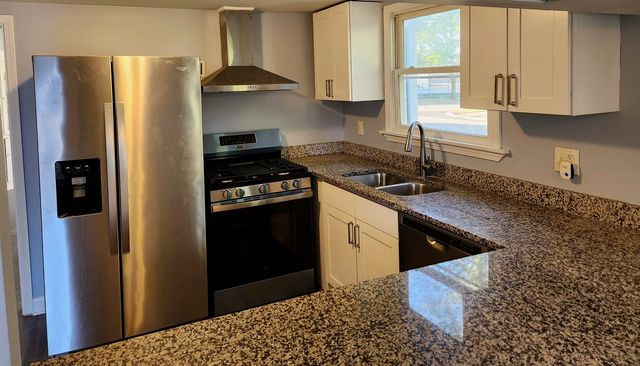 5301 S Catherine Avenue, Countryside, IL 60525