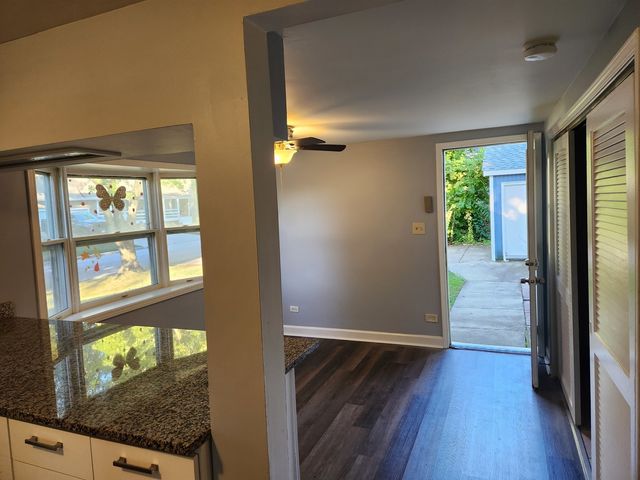 5301 S Catherine Avenue, Countryside, IL 60525