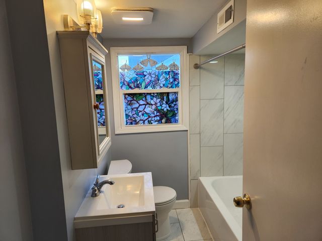 5301 S Catherine Avenue, Countryside, IL 60525