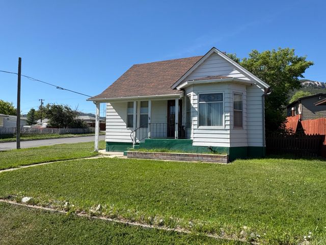 1201 Leslie Avenue, Helena, MT 59601