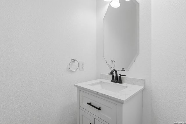 8839 Redbud Woods, San Antonio, TX 78250