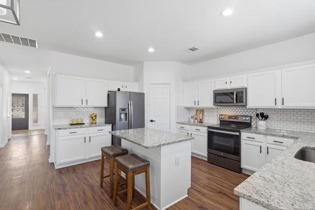 8839 Redbud Woods, San Antonio, TX 78250