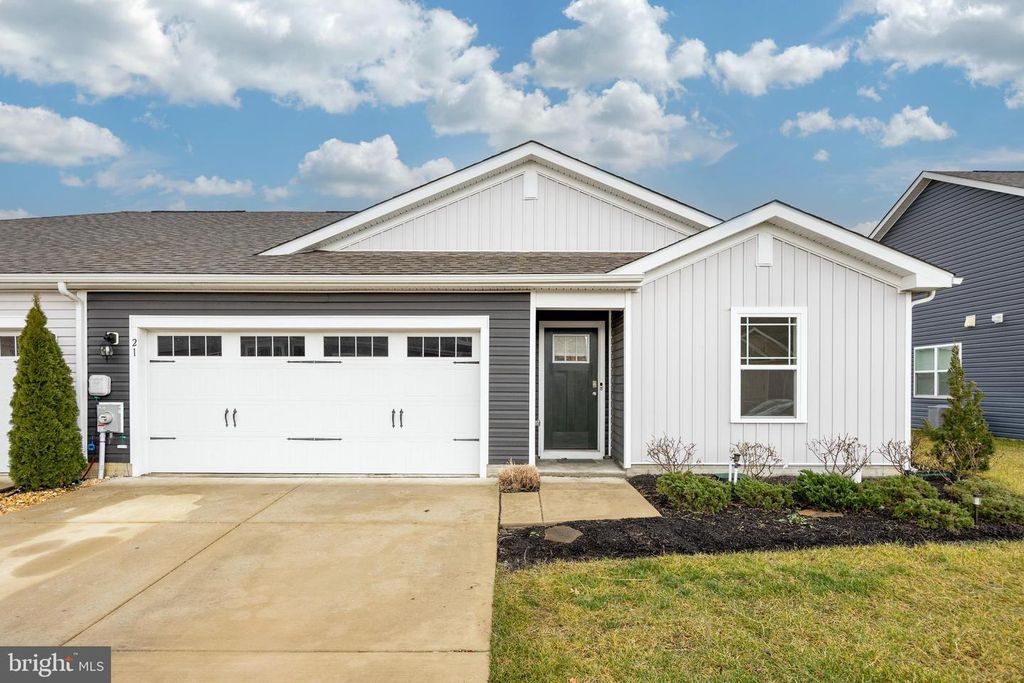 21 CLIPPER ST, Smyrna, DE 19977