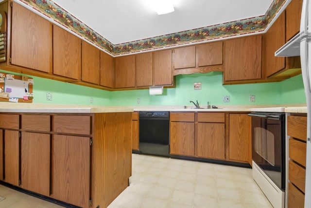 630 S 7th STREET, Delavan, WI 53115