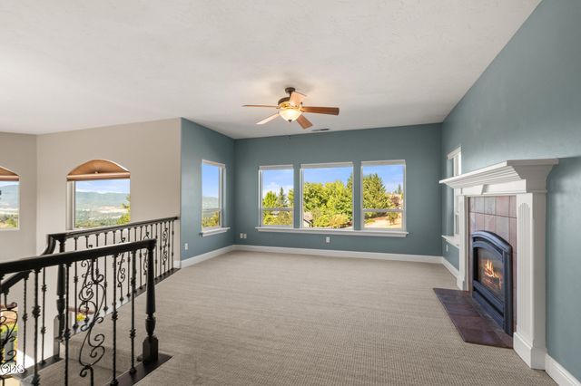 4501 Pinnacle Drive, Medford, OR 97504
