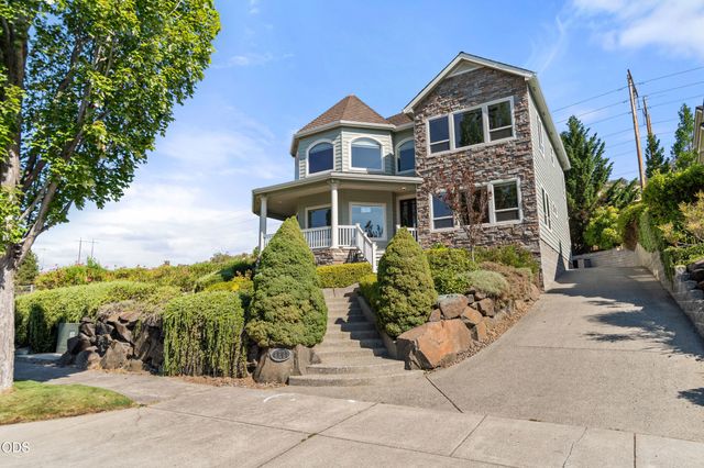 4501 Pinnacle Drive, Medford, OR 97504