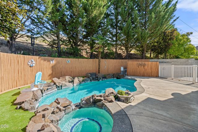 4501 Pinnacle Drive, Medford, OR 97504