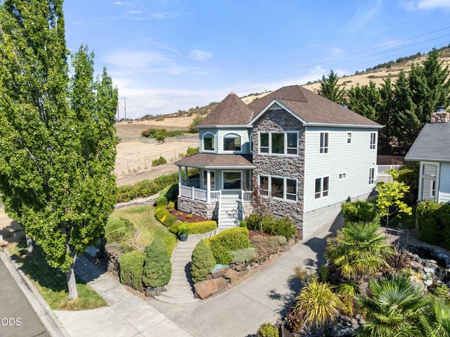 4501 Pinnacle Drive, Medford, OR 97504