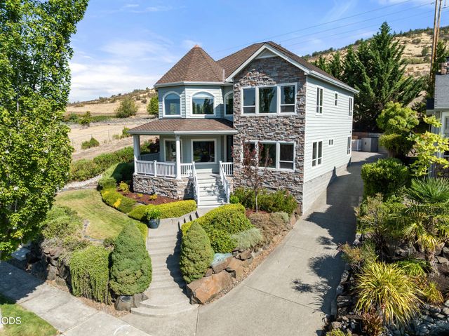 4501 Pinnacle Drive, Medford, OR 97504