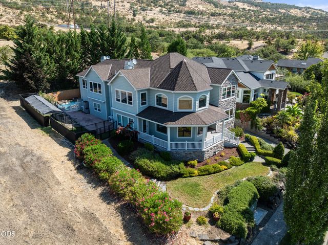 4501 Pinnacle Drive, Medford, OR 97504