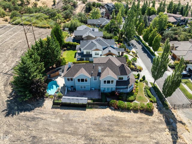 4501 Pinnacle Drive, Medford, OR 97504