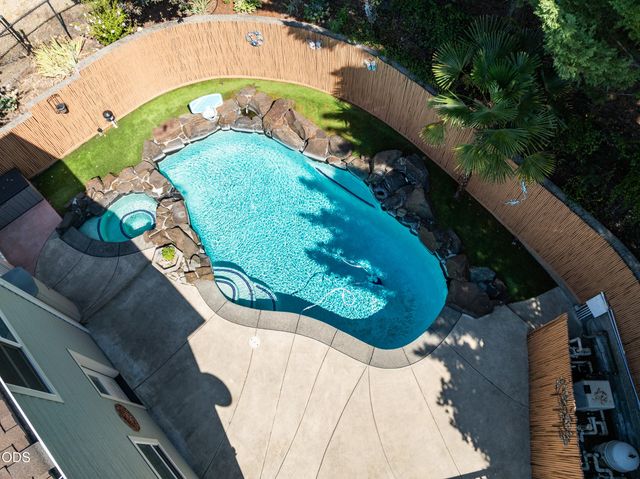 4501 Pinnacle Drive, Medford, OR 97504