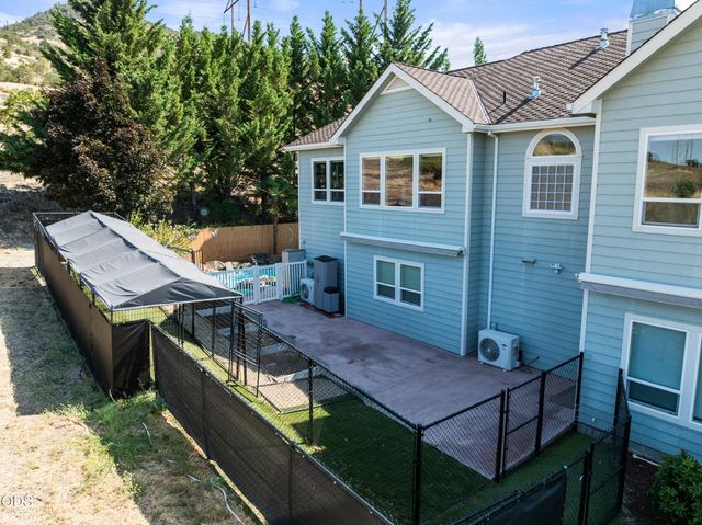 4501 Pinnacle Drive, Medford, OR 97504