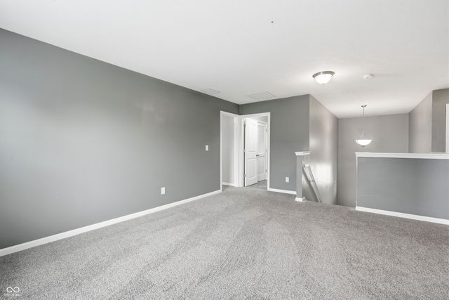 5773 Blue Sky Drive, Whitestown, IN 46075