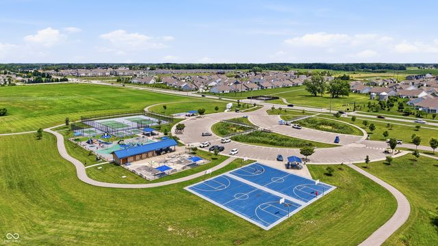 5773 Blue Sky Drive, Whitestown, IN 46075