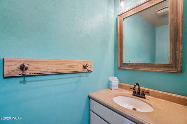 21320 Fairmount Road, Waynesfield, OH 45896