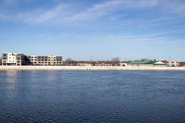 940 Monroe Avenue Nw 443, City Of Grand Rapids, MI 49503