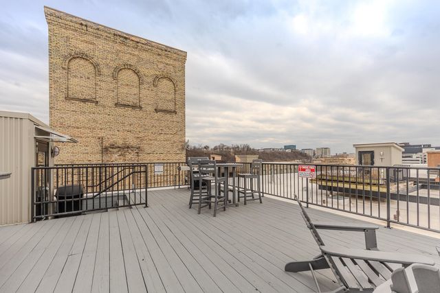 940 Monroe Avenue Nw 443, City Of Grand Rapids, MI 49503