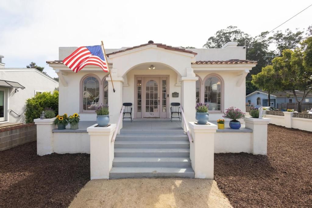523 San Benito Street, Half Moon Bay, CA 94019
