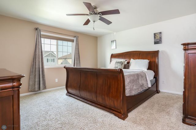 945 31st Avenue W, West Fargo, ND 58078