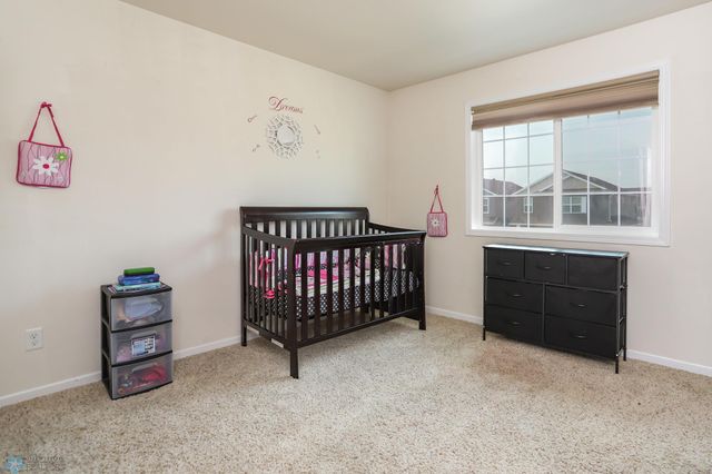 945 31st Avenue W, West Fargo, ND 58078