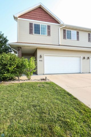 945 31st Avenue W, West Fargo, ND 58078