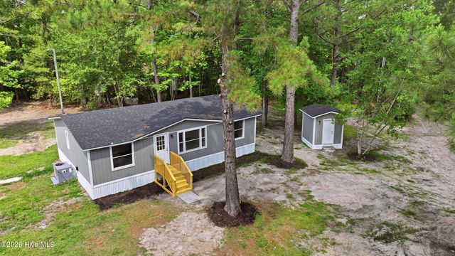 273 Lucilles Place, Burgaw, NC 28425