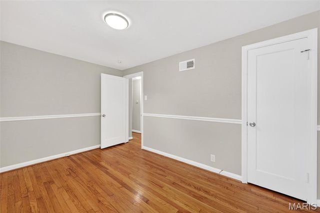 1127 Pembroke Drive, St Louis, MO 63119