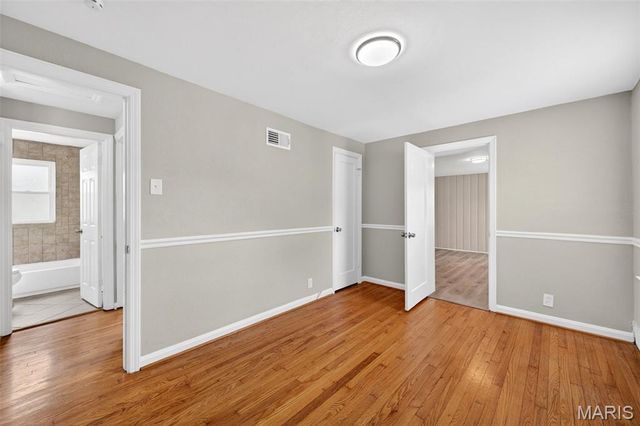 1127 Pembroke Drive, St Louis, MO 63119