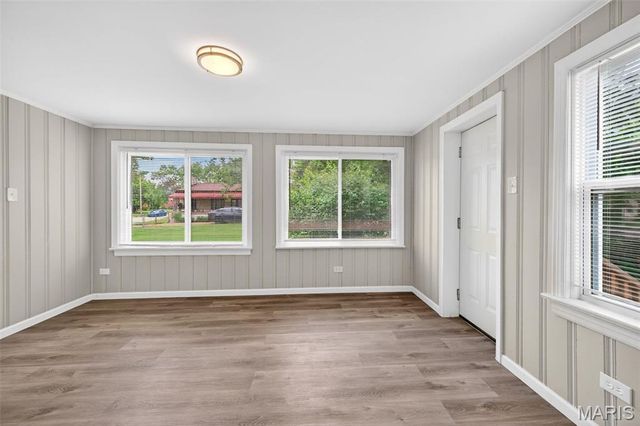 1127 Pembroke Drive, St Louis, MO 63119