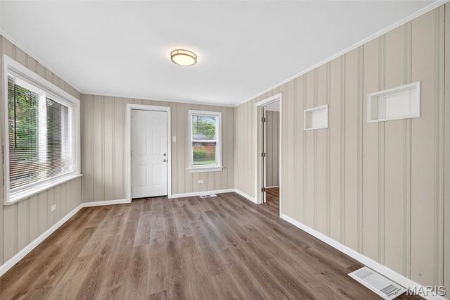 1127 Pembroke Drive, St Louis, MO 63119