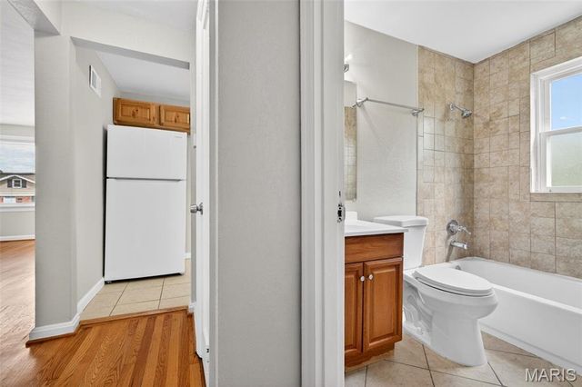 1127 Pembroke Drive, St Louis, MO 63119