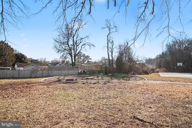 7207 JAYHAWK ST, Annandale, VA 22003