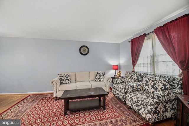 7207 JAYHAWK ST, Annandale, VA 22003