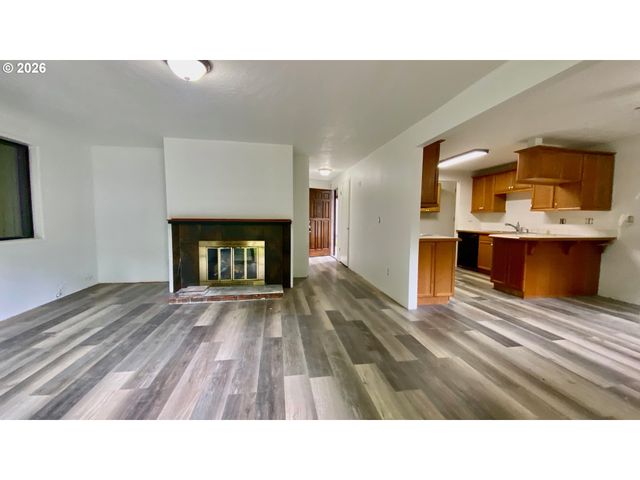 7144 Sw MURRAY Blvd, Beaverton, OR 97008