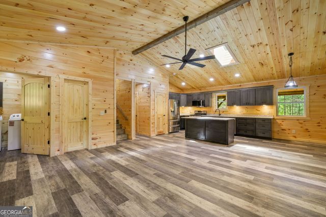108 Olds Mountain Peak, Rabun Gap, GA 30568