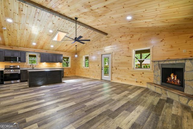 108 Olds Mountain Peak, Rabun Gap, GA 30568