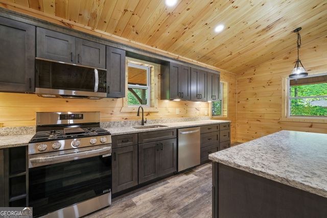 108 Olds Mountain Peak, Rabun Gap, GA 30568