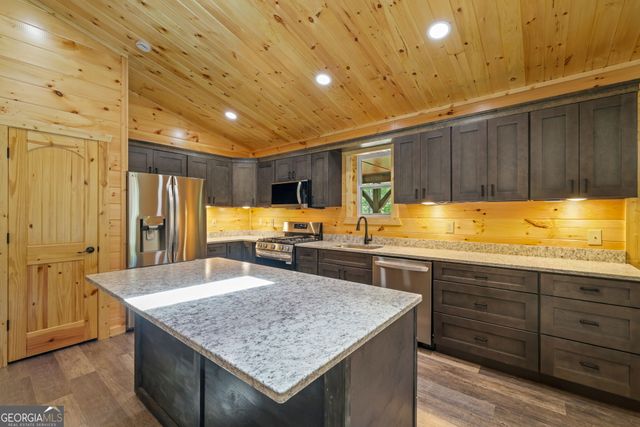 108 Olds Mountain Peak, Rabun Gap, GA 30568
