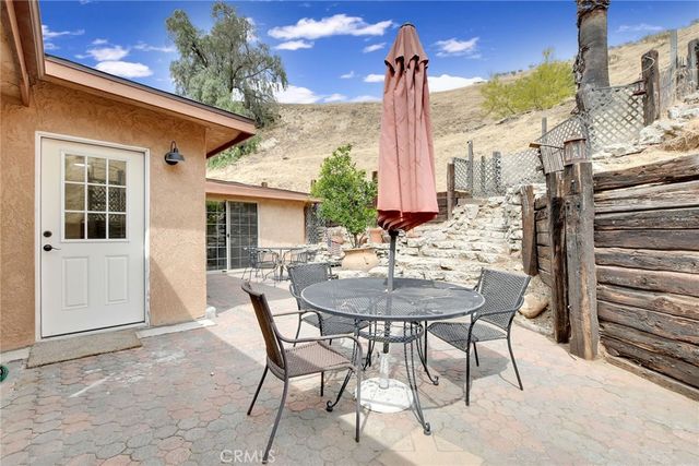 7530 Reche Canyon, Colton, CA 92324
