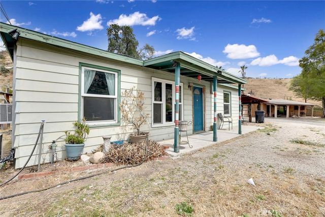 7530 Reche Canyon, Colton, CA 92324