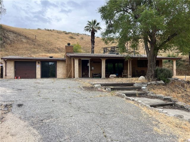 7530 Reche Canyon, Colton, CA 92324