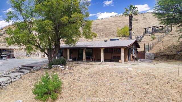 7530 Reche Canyon, Colton, CA 92324
