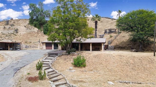 7530 Reche Canyon, Colton, CA 92324