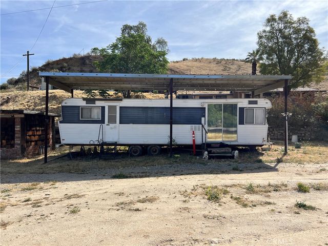 7530 Reche Canyon, Colton, CA 92324