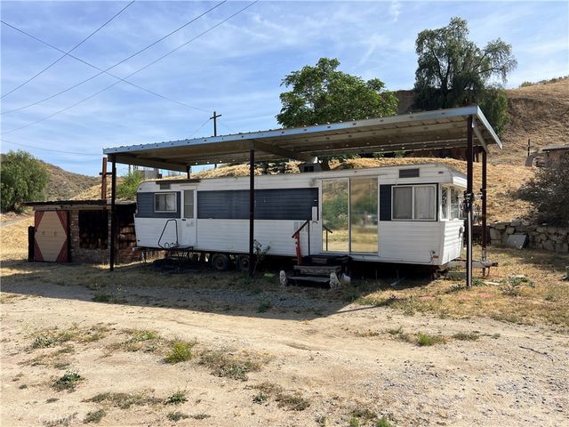 7530 Reche Canyon, Colton, CA 92324