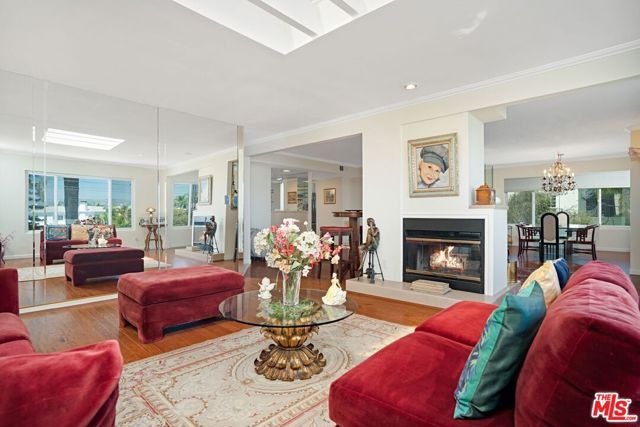 9330 Clifton Way 105, Beverly Hills, CA 90210