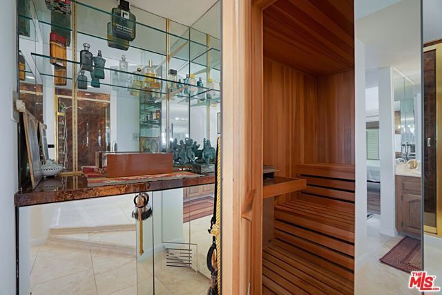 9330 Clifton Way 105, Beverly Hills, CA 90210